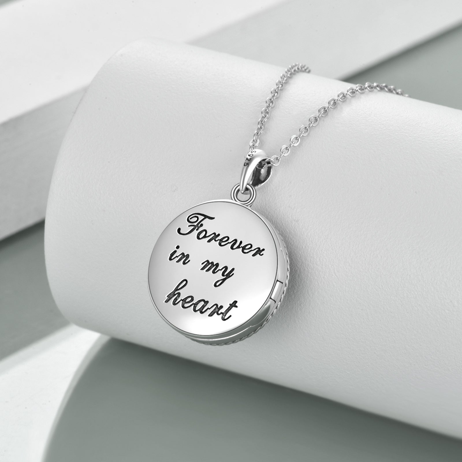 Family Roots – Tree of Life Locket