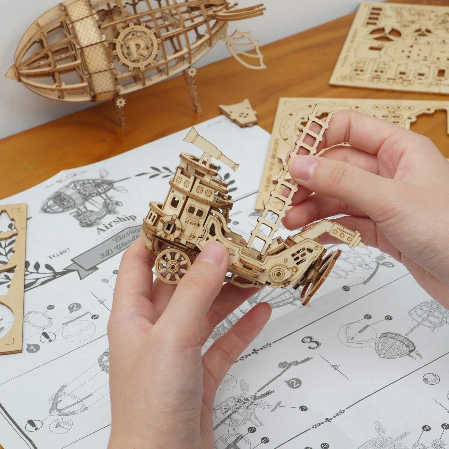Wooden Steampunk Airship Puzzle – 3D Mechanical Model Kit