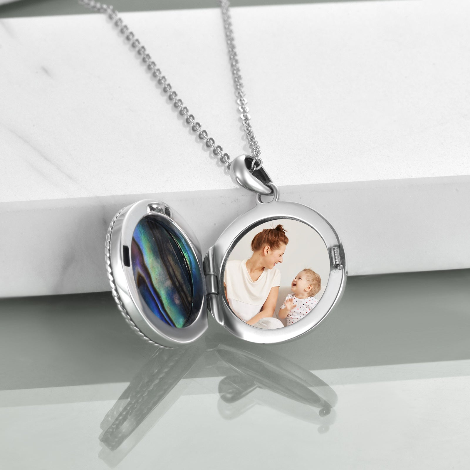 Family Roots – Tree of Life Locket