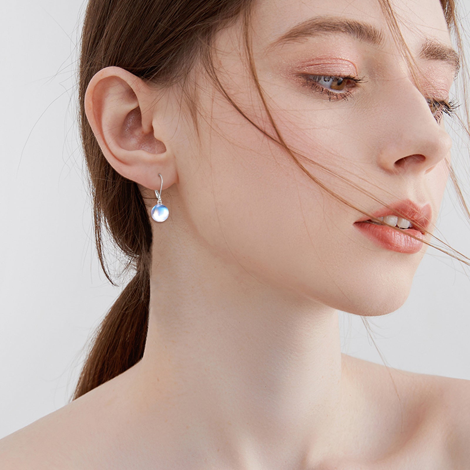 Moonlit Elegance – Moonstone Drop Earrings